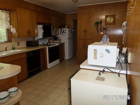 4th image of 500 Circle Dr