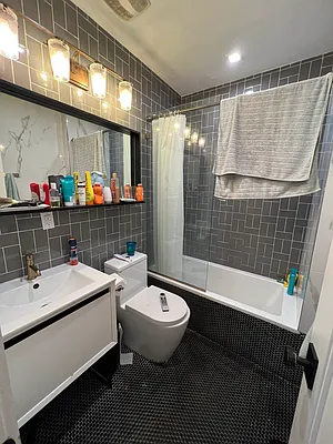 Rented by Delmark Realty LLC | media 102