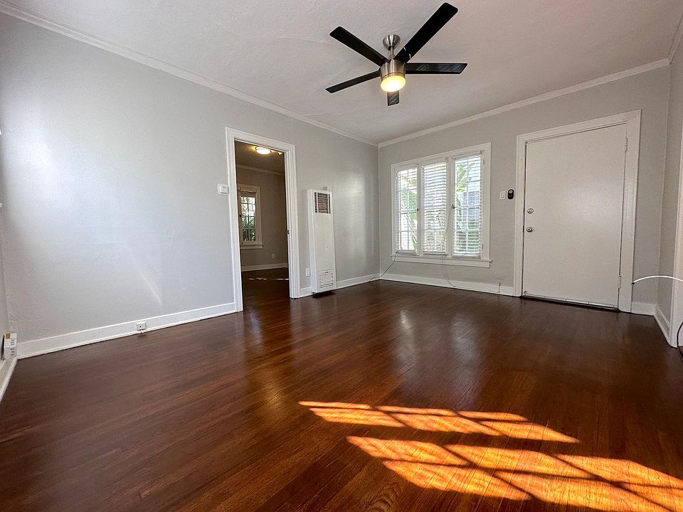 1st image of 832 N Poinsettia Pl #832