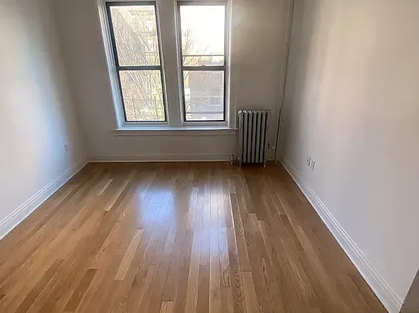29-08 31st Ave #C8, Astoria, NY 11106