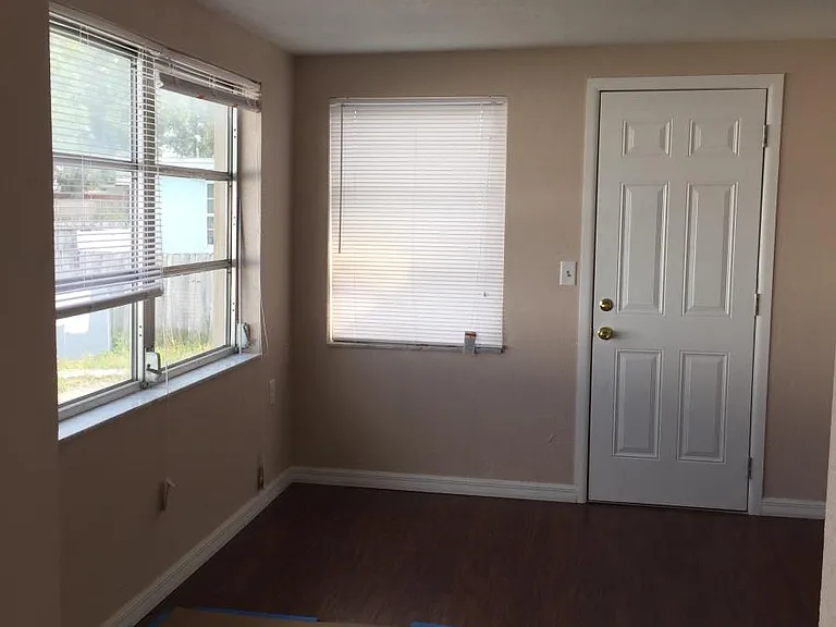 5204 Forest Hills Dr — Photo 23