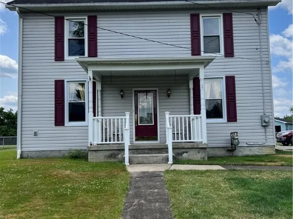 2 South St, New Geneva, PA 15467