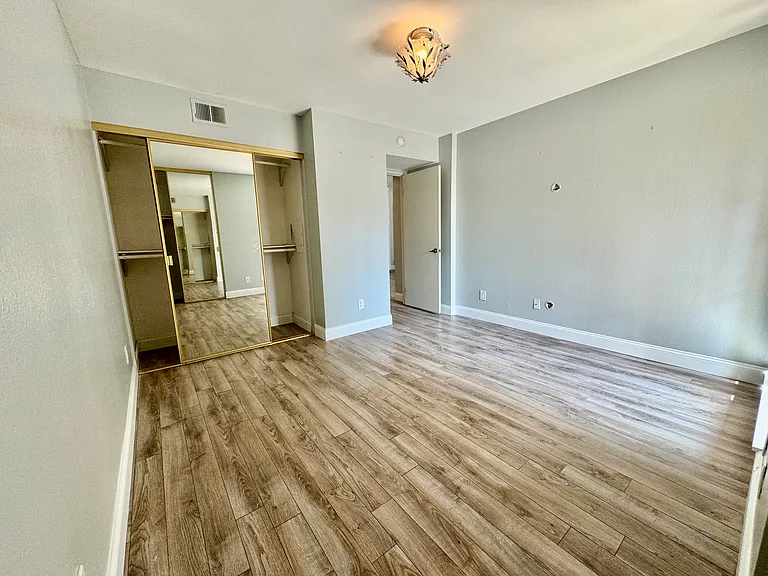 7770 Youngdale Way — Photo 7