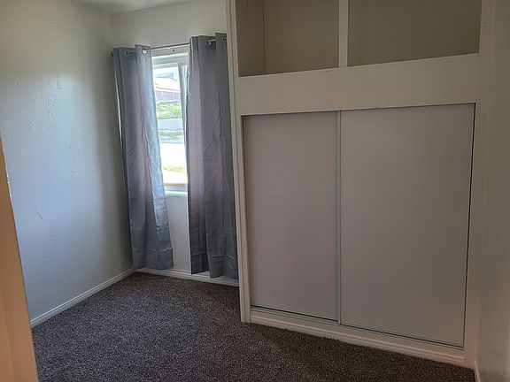 5th image of 829 Mount Vernon Ave