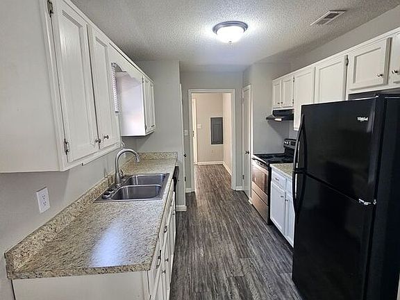3rd image of 547 Buckeye Ln