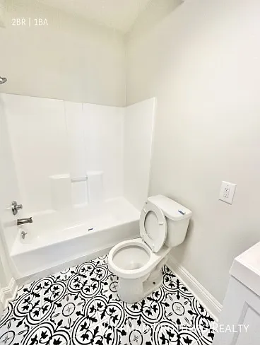 752 S Mariposa Ave #204 — Photo 7