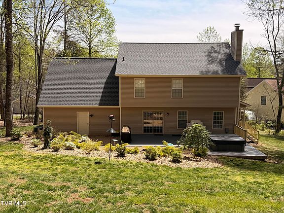 3rd image of 1049 Mill Way Ct