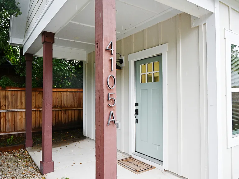 4105 Peachtree Ave #A — Photo 2