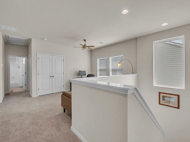 Torrita Dr — Photo 10