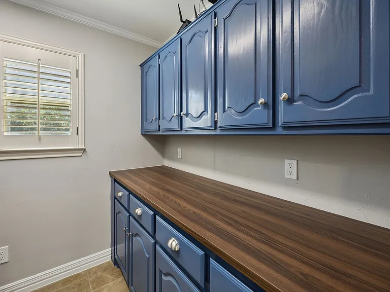 6524 Pheasant Run Rd — Photo 10