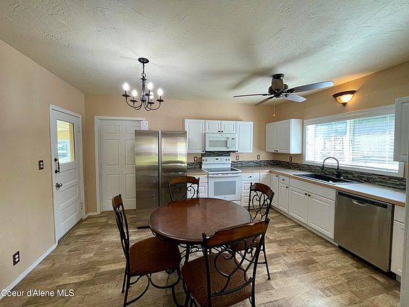 4th image of 2037 Saint Maries Ave