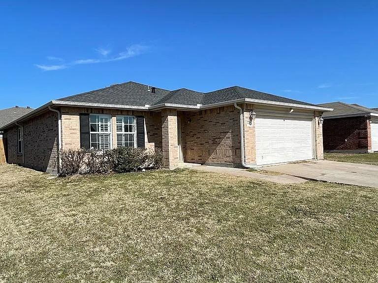 9012 Penny Ln — Photo 2