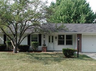 6111 Glenview Dr, Fort Wayne, IN 46815