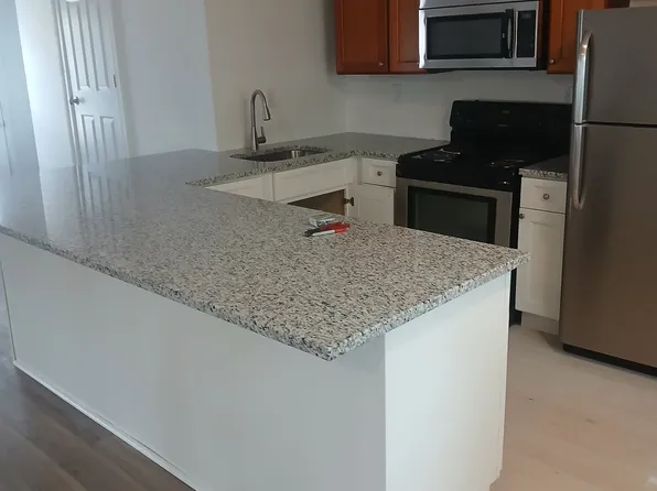 2732 Brigadoon Dr #B, Clayton, NC 27520