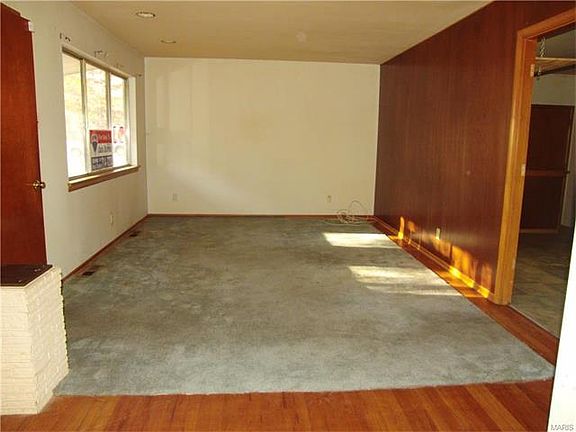 3rd image of 1155 Keeven Ln