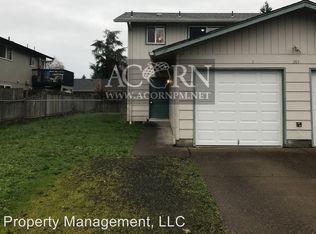 267 S 40th St APT 1, Springfield, OR 97478