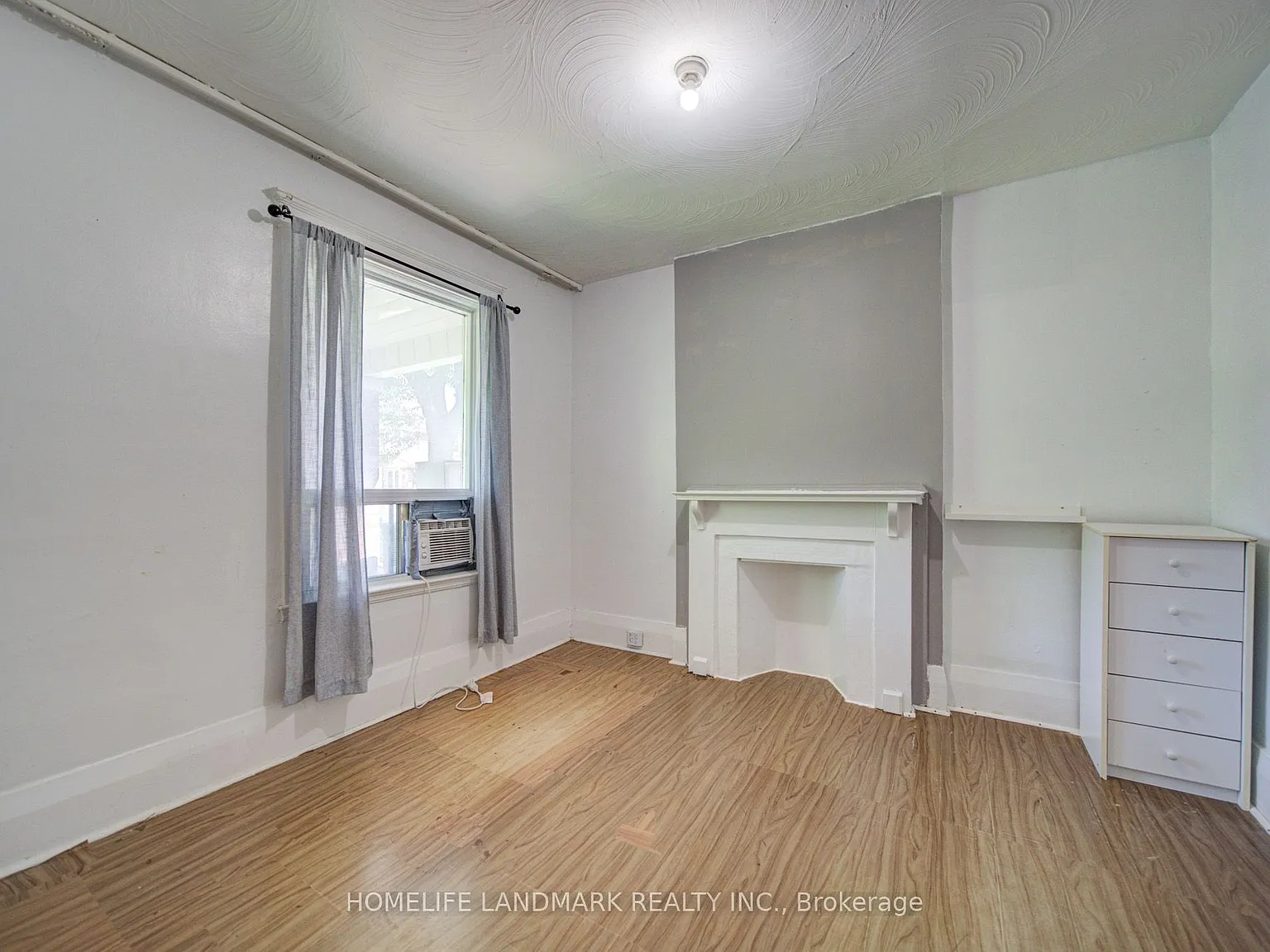 4 bed, $3,800 — Photo 3