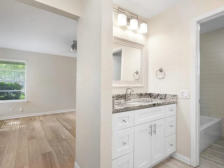 10102 Missel Thrush Dr — Photo 15