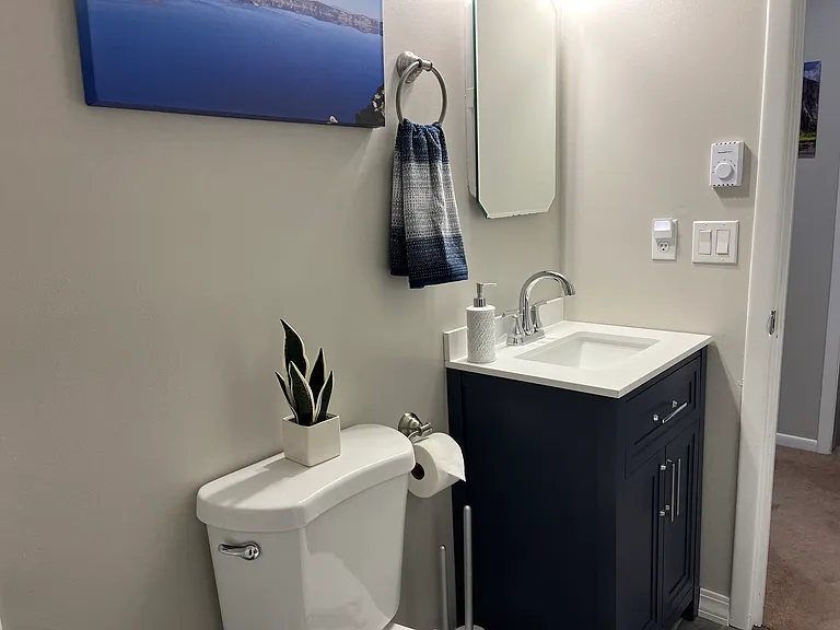 Upstairs full bath