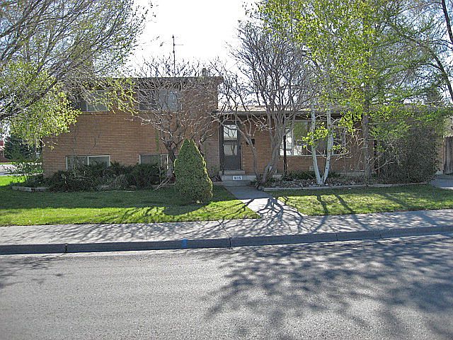 1st image of 905 Orlin Dr