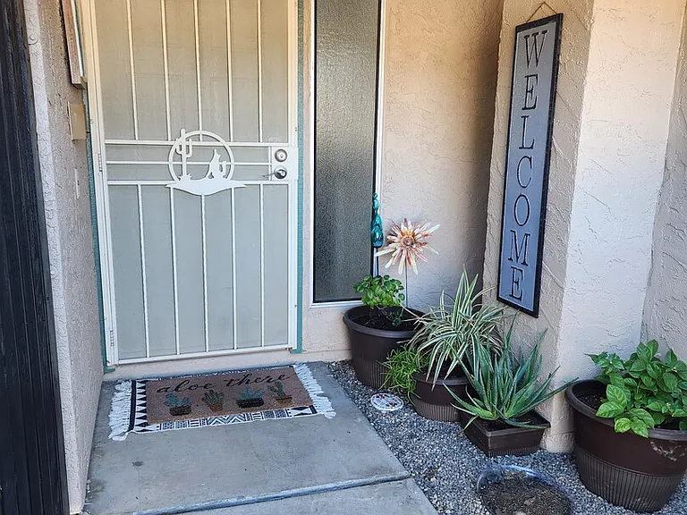 N 45th Ave — Photo 1