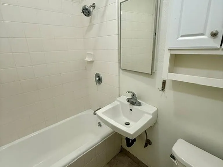 1053-1059 Mira Mar Ave #3751-3753 — Photo 10