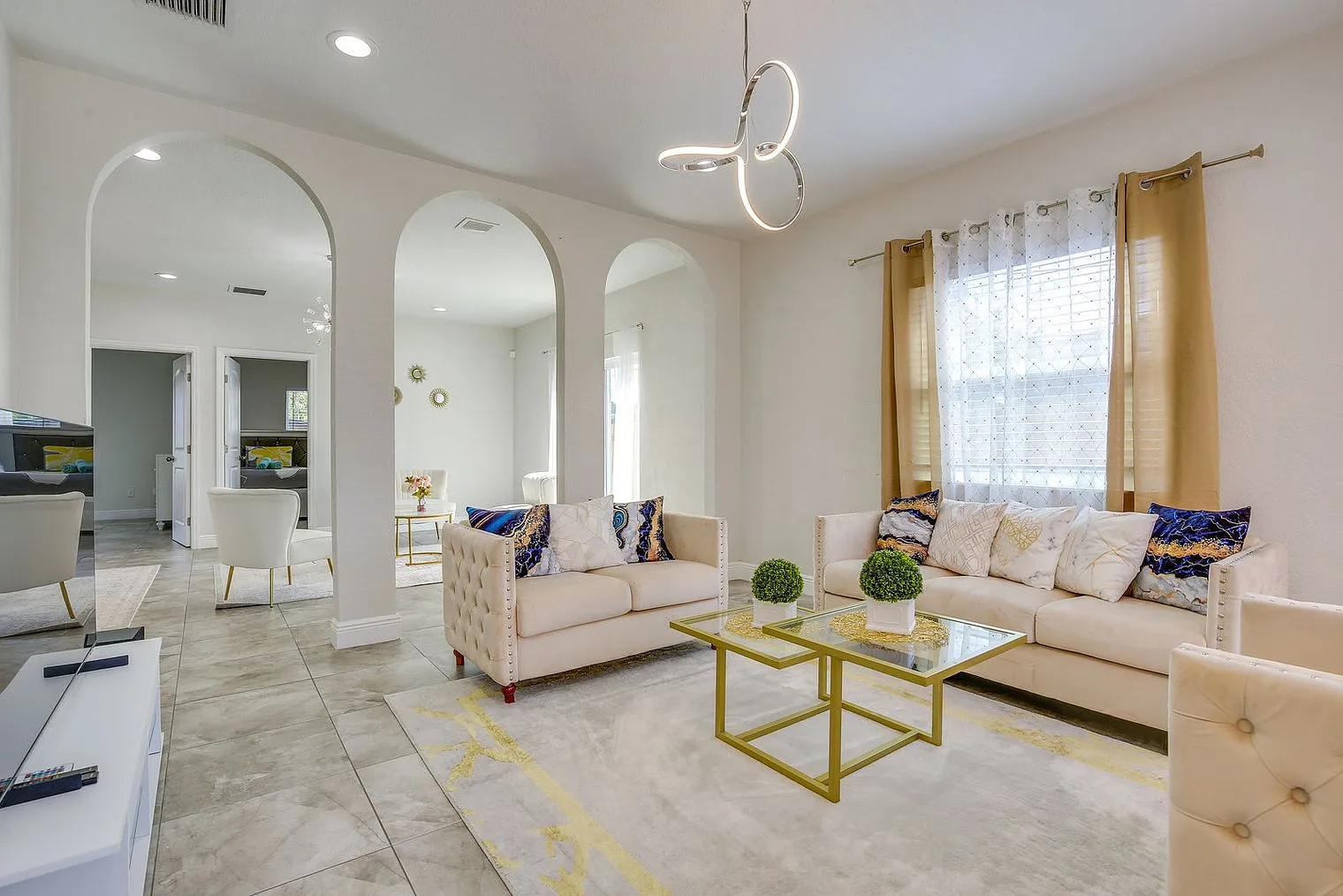 4 bed, 3.0 bath, 1431 sqft, $6,461 — Photo 1