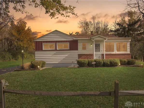 4596 N Fairgreen Ave, Dayton, OH 45416