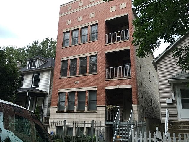 1st image of 6035 N Hermitage Ave APT 3