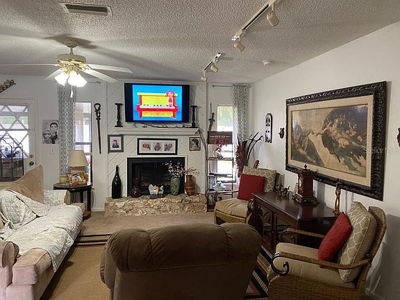 2nd image of 3700 NE 18th Ct
