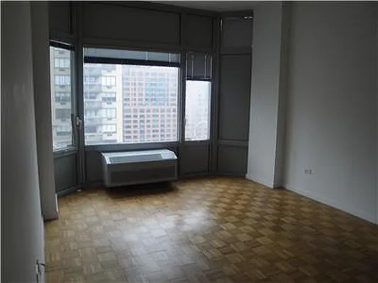 Rented by RELO REDAC INC. | media 38