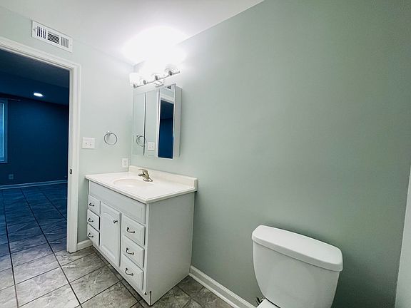 5th image of 202 Chesterfield Ln APT 101