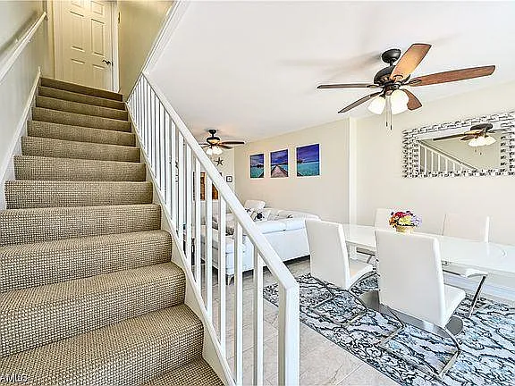 2 bed, 1050 sqft, $6,390 — Photo 2
