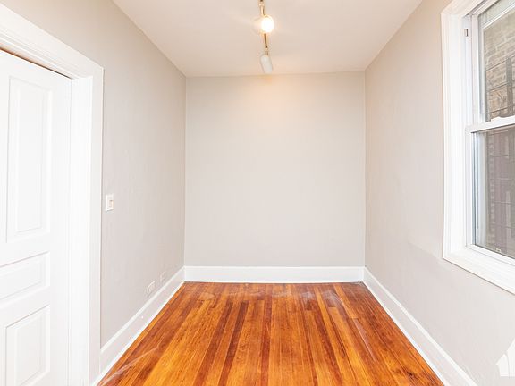 3rd image of 2334 N Southport Ave #1