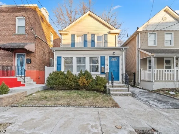 17 Thomas St, Bloomfield, NJ 07003