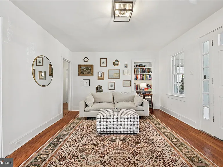 232 Forrest Ave — Photo 17