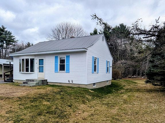 3rd image of 77 Hicks Road