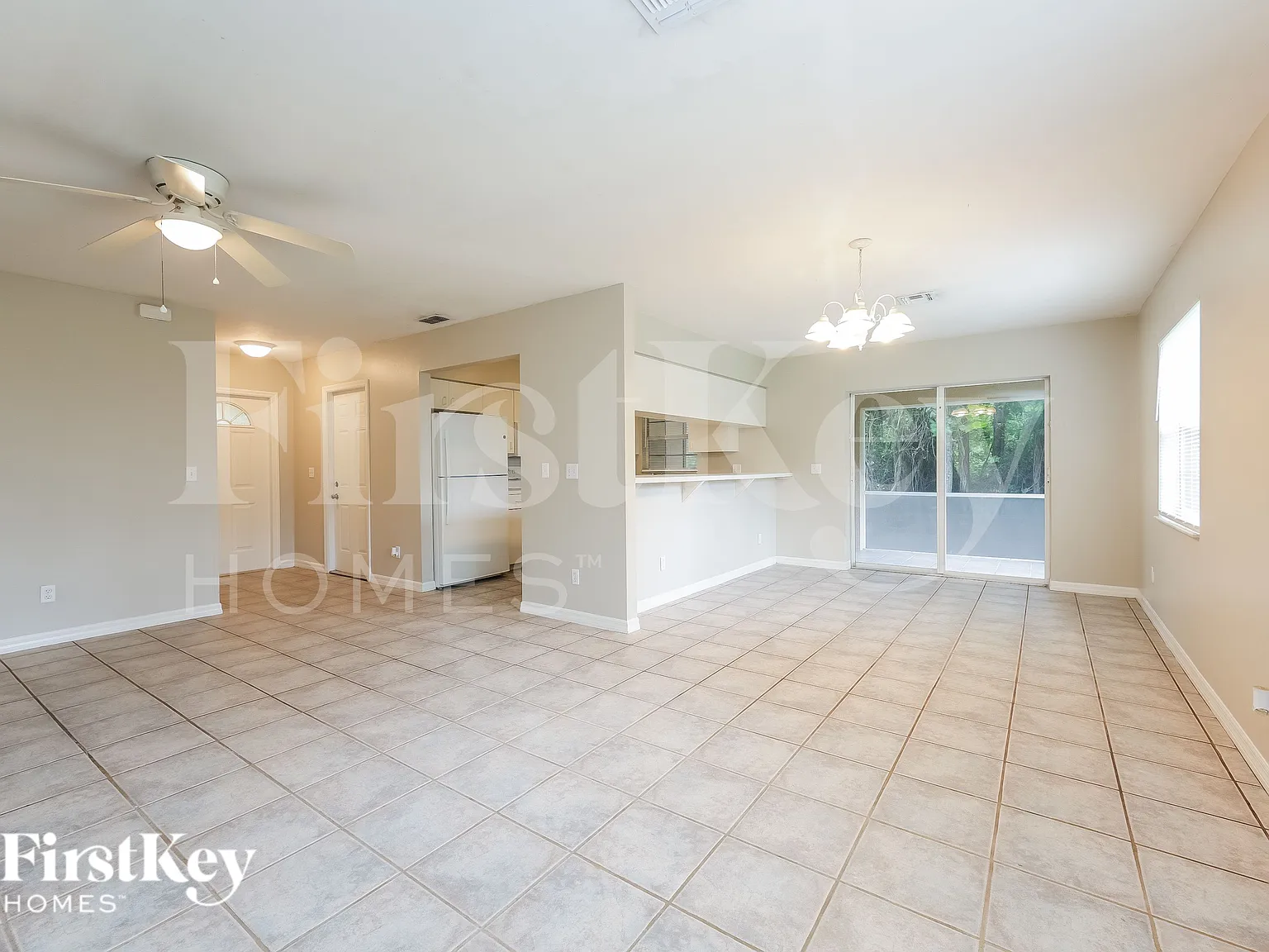 3 bed, 2.0 bath, 1166 sqft, $1,955 — Photo 4
