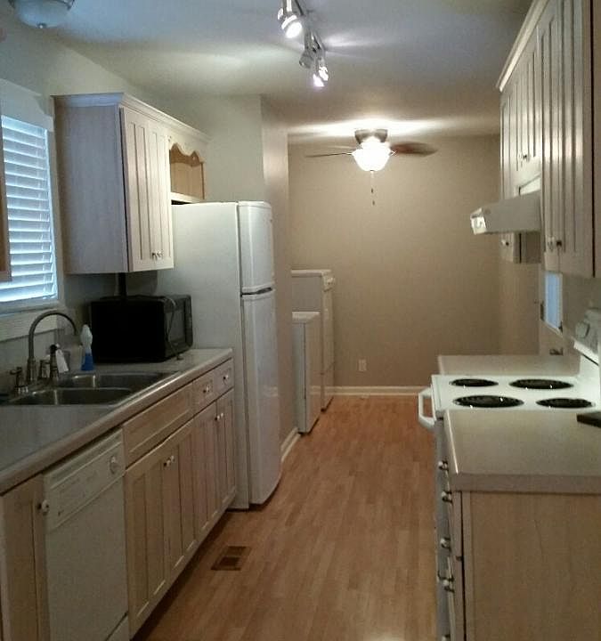 Kitchen and laundry
