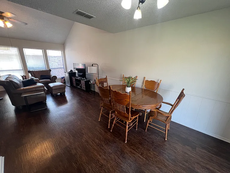 1714B Iris Cir #B — Photo 10