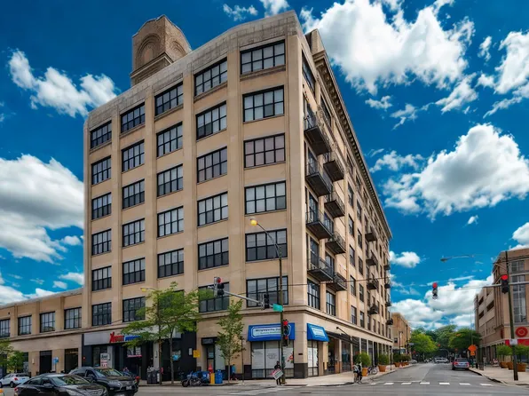 1601 W School St APT 302, Chicago, IL 60657