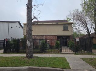 1428 Scharpe St, Houston, TX 77023