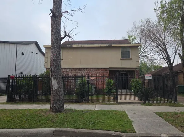 1428 Scharpe St, Houston, TX 77023