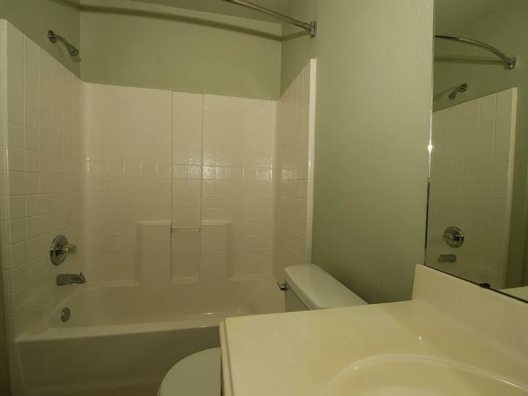 16211 Noblewood Way — Photo 13