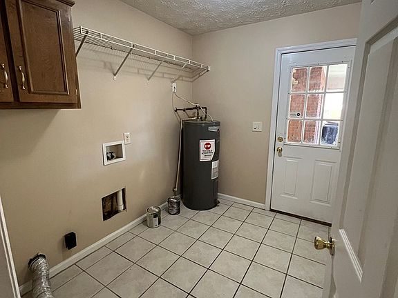 2nd image of 292 Lee Road 504
