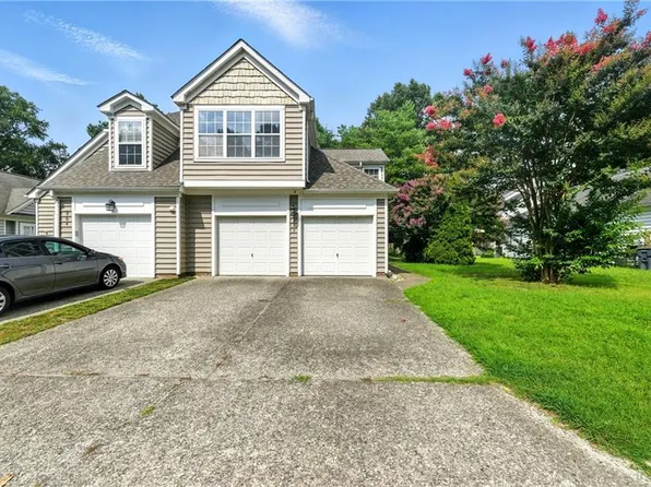 302 Dorothy Dr, Yorktown, VA 23692