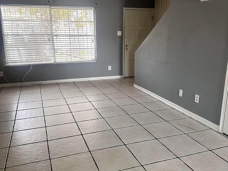 6700 Escondido Dr #G6 — Photo 7