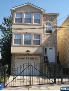 939 Lake St, Newark, NJ, 07104