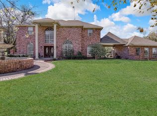 5725 Burleson Oaks Dr, Burleson, TX 76028