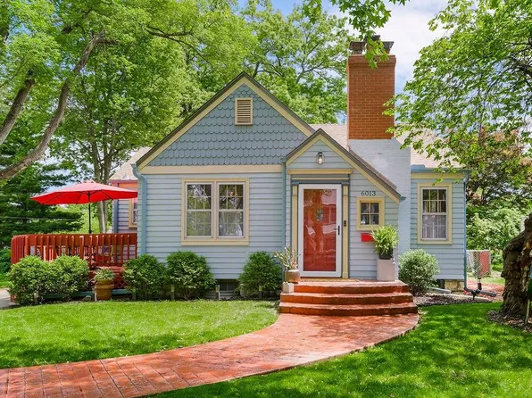 6013 Reeds Rd, Mission, KS 66202